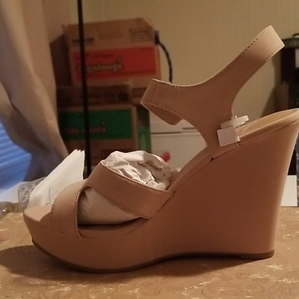 Nude platforms